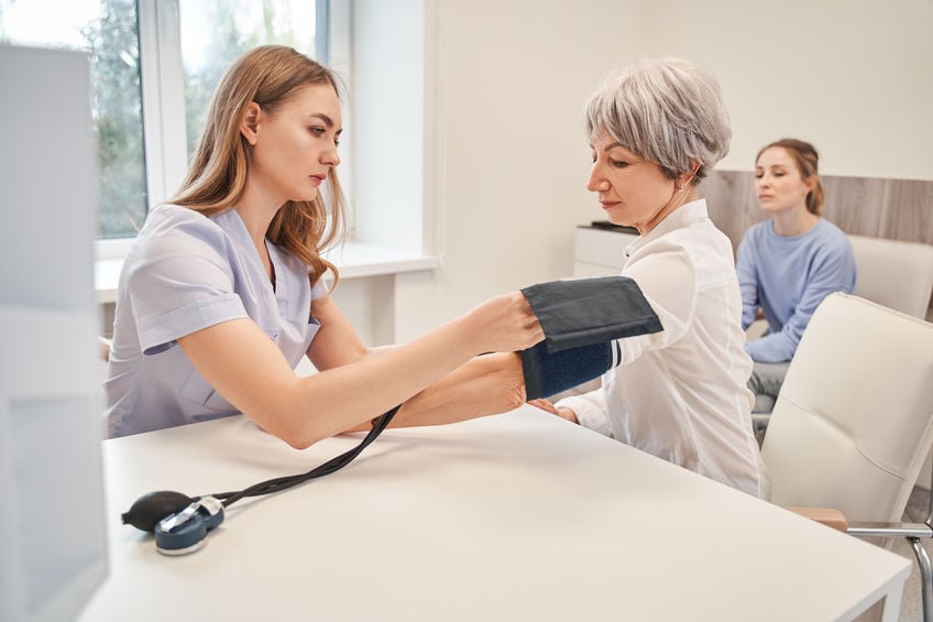 center-for-family-medicine-Lowering-Blood-Pressure-Naturally-Lifestyle-Changes-For-A-Healthy-Heart