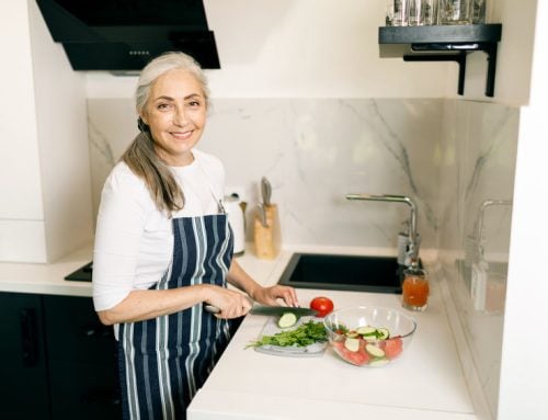 Managing Menopause Symptoms Through Nutrition & Exercise